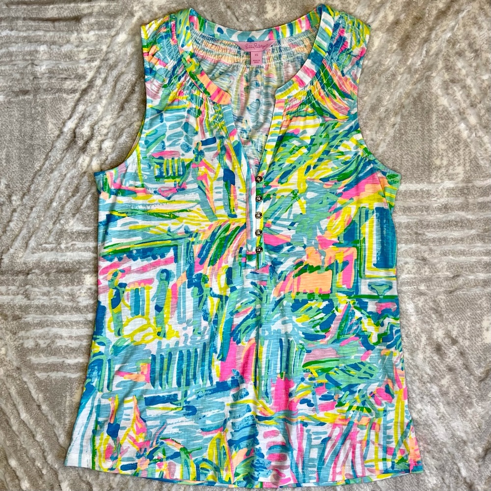 EUC Lilly Pulitzer Essie top